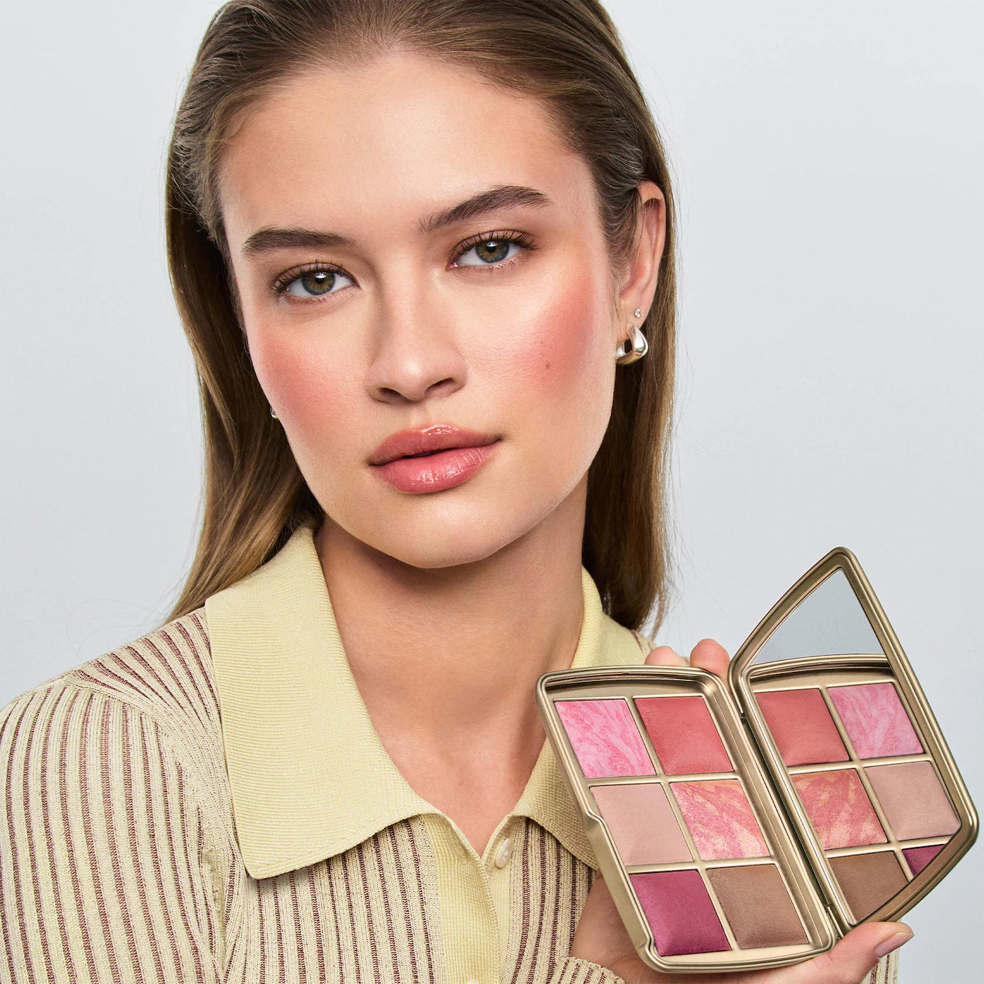 *PREORDEN: Ambient Lighting Edit Unlocked Palette - Hourglass