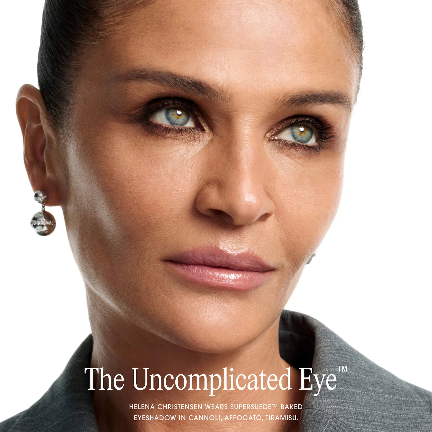 *PREORDEN: SuperSuede™ Baked Eyeshadow with 16hr Wear - Saie / Sombra para ojos