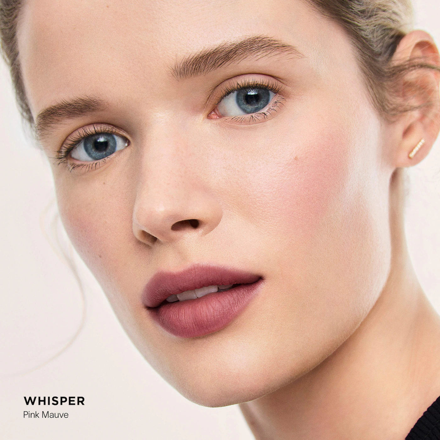 *PREORDEN: Phantom Smoothing Blur Lip Balm - Hourglass / Bálsamo labial