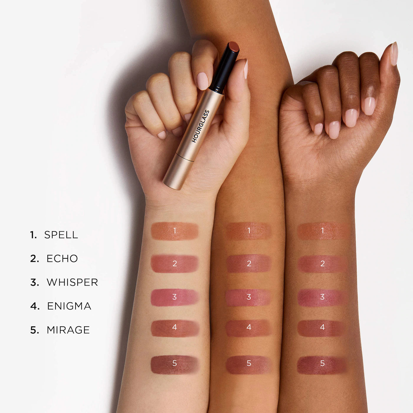 *PREORDEN: Phantom Smoothing Blur Lip Balm - Hourglass / Bálsamo labial