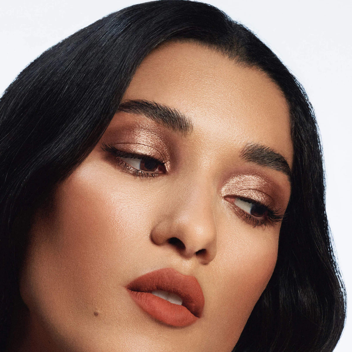*PREORDEN: Ever Icon Eye Palette Longwear Multi-Finish Eyeshadow Palette - Dolce&Gabbana / Paleta de sombras