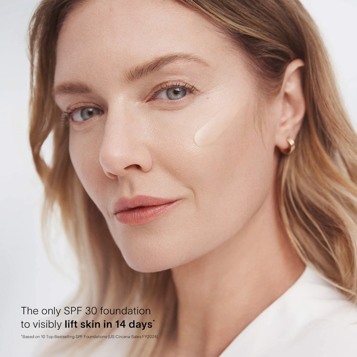 *PREORDEN: Illusion Luminous Glow Foundation SPF 30 - Hourglass / Base luminosa