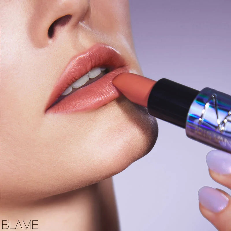 *PREORDEN: Iris Van Herpen x NARS Explicit Lipstick - NARS / Labial
