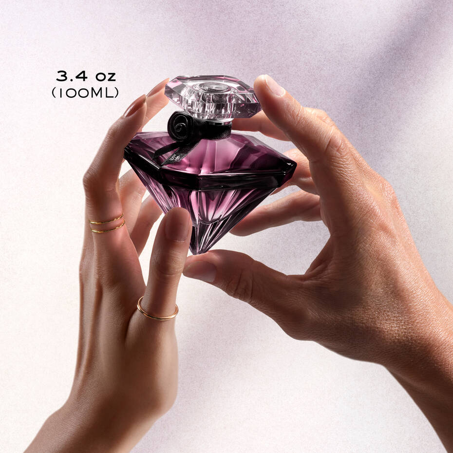 La Nuit Trésor Eau de Parfum Sultry Black Rose & Radiant Vanilla - Lancome / Perfume