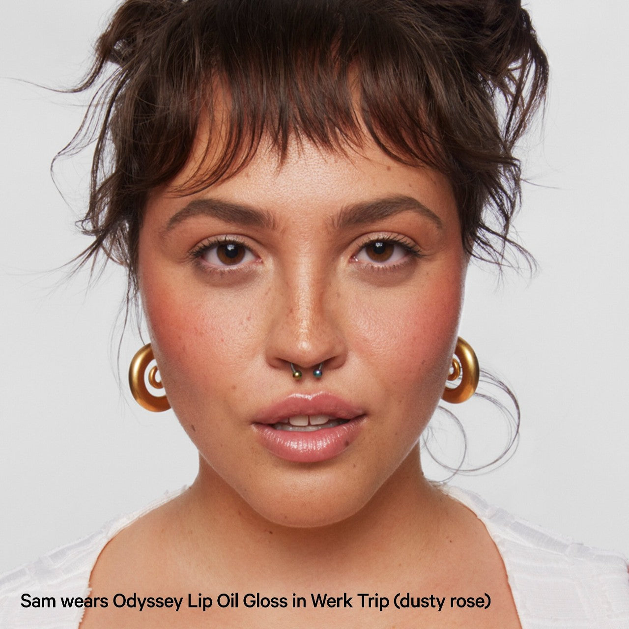 *PREORDEN: Odyssey Hydrating Non-Sticky Lip Oil Gloss - Milk Makeup / Brillo de labios con color
