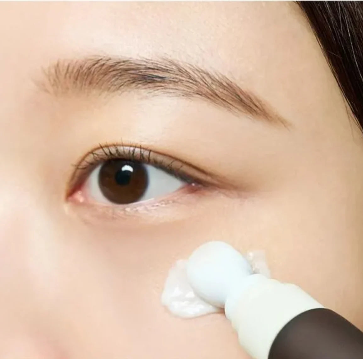Madagascar Centella Probio-Cica Bakuchiol Eye Cream - SKIN 1004 / Crema para ojos reafirmante