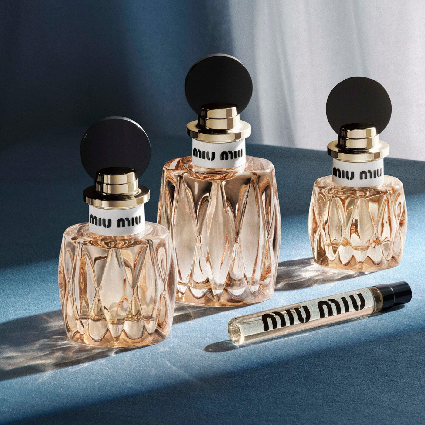 *PREORDEN: Miutine Eau de Parfum with Strawberry & Vanilla - Miu Miu / Perfume floral
