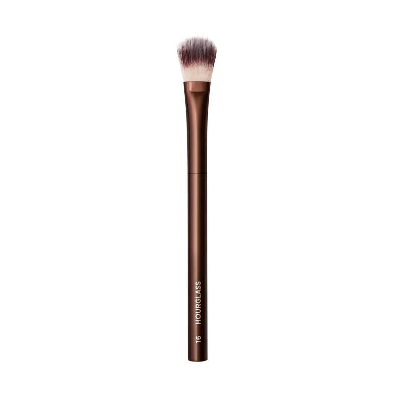 *PREORDEN: No. 16 Highlighter Brush - Hourglass / Brocha para iluminador