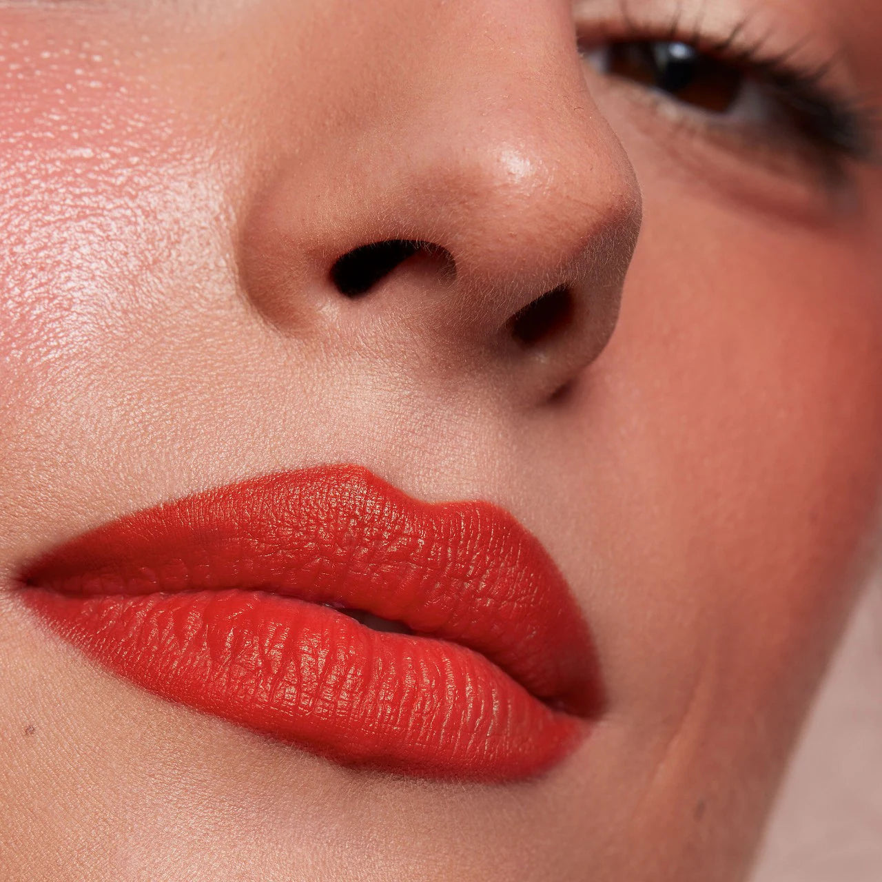 Major Headlines Matte Suede Lipstick - Patrick TA / Labial mate