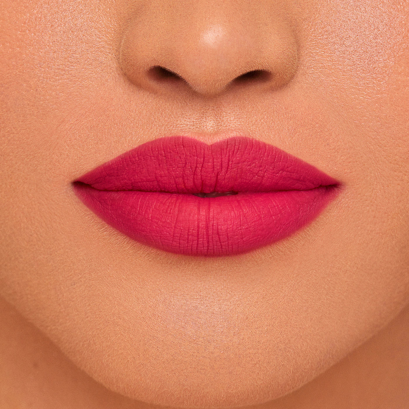 Major Headlines Precision Lip Crayon SHE´S HART TO GET - PATRICK TA / Delineador de labios