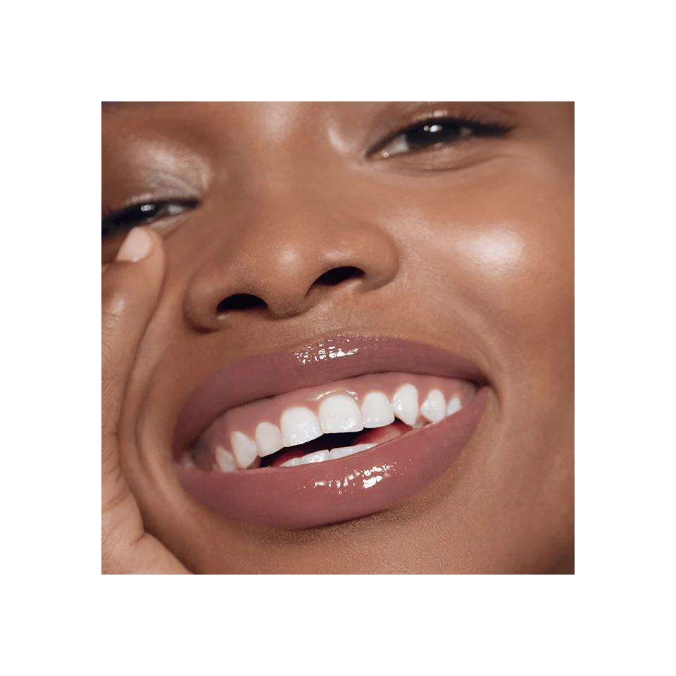 *PREORDEN: Posh Gloss High Shine Lip - Victoria Beckham / Brillo para labios