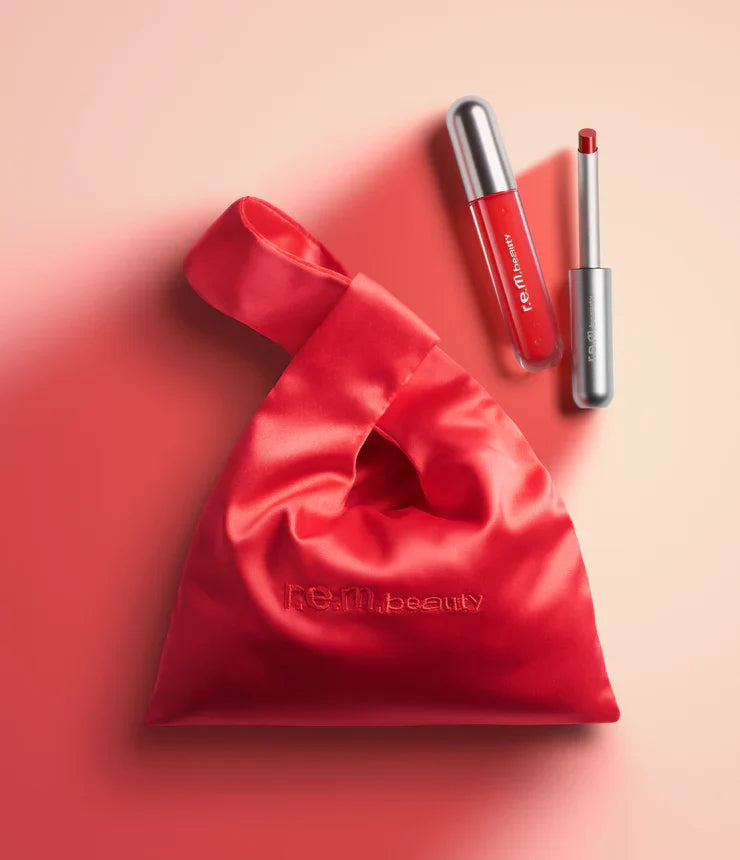 eternally red lip set - r.e.m. beauty / Set 2 pzas labios + bolsa