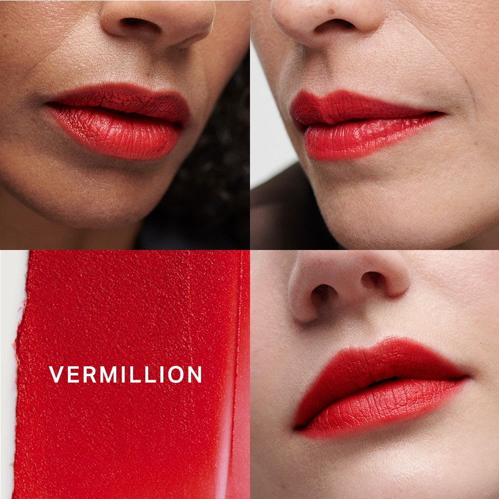 *PREORDEN: Signature Lip Lightweight Matte Lipstick - Merit / Labial mate ligero