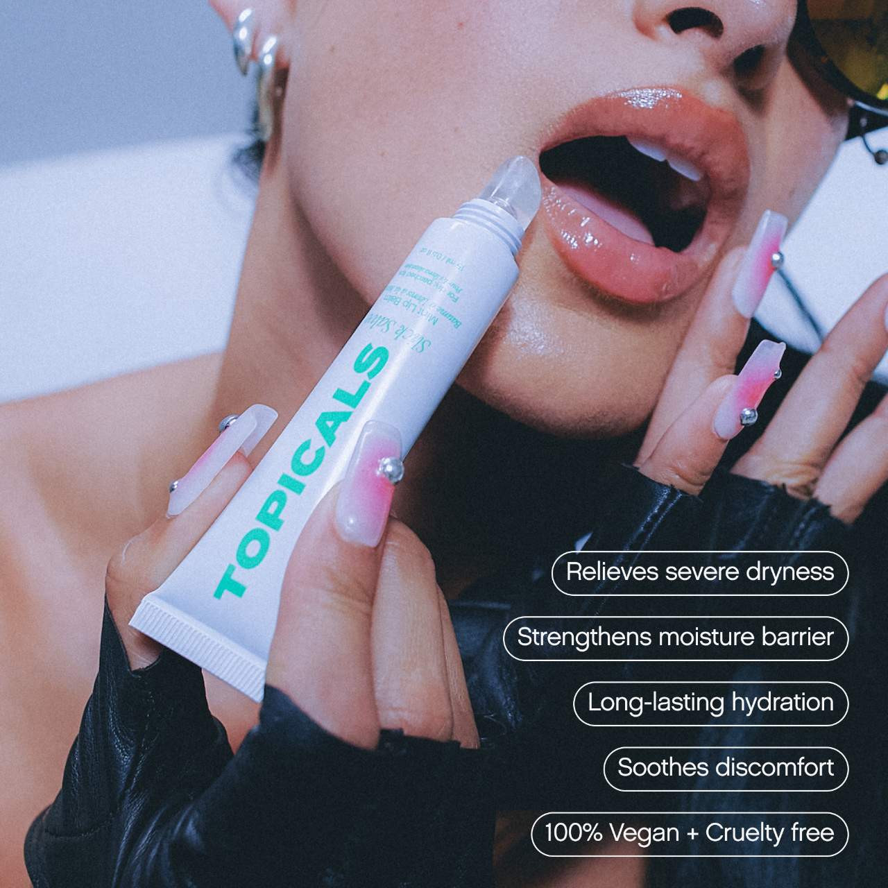 *PREORDEN: Slick Salve Glossy Lip Balm for Soothing + Hydration - Topicals / Bálsamo hidratante