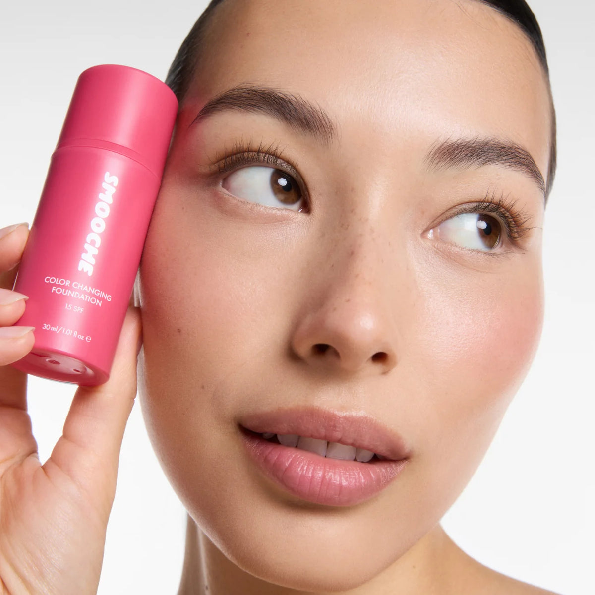 Color Changing Foundation - Smooche / Base adaptable al tono de piel