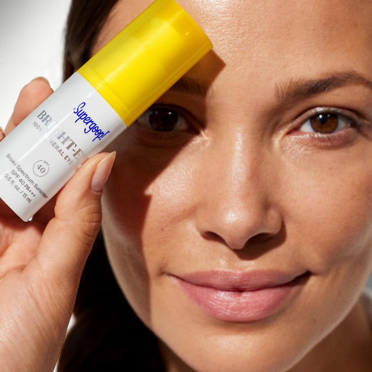 *PREORDEN: 100% Mineral Bright-Eyed Eye Cream SPF 40 - Supergoop! / Crema de dia para contorno de ojos