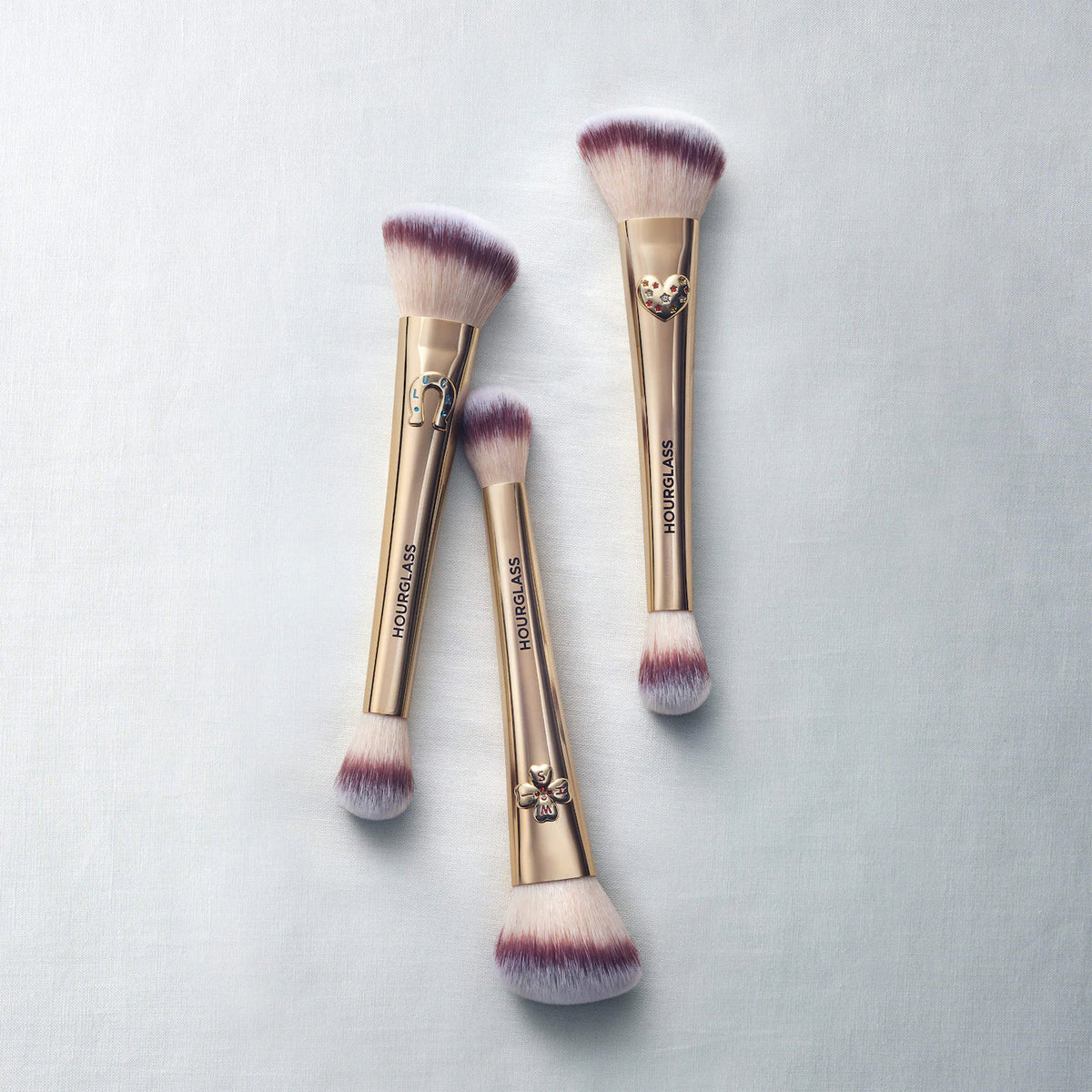 *PREORDEN: Ambient Lighting Edit Unlocked Brush - Hourglass / Brocha para polvo ediciòn limitada