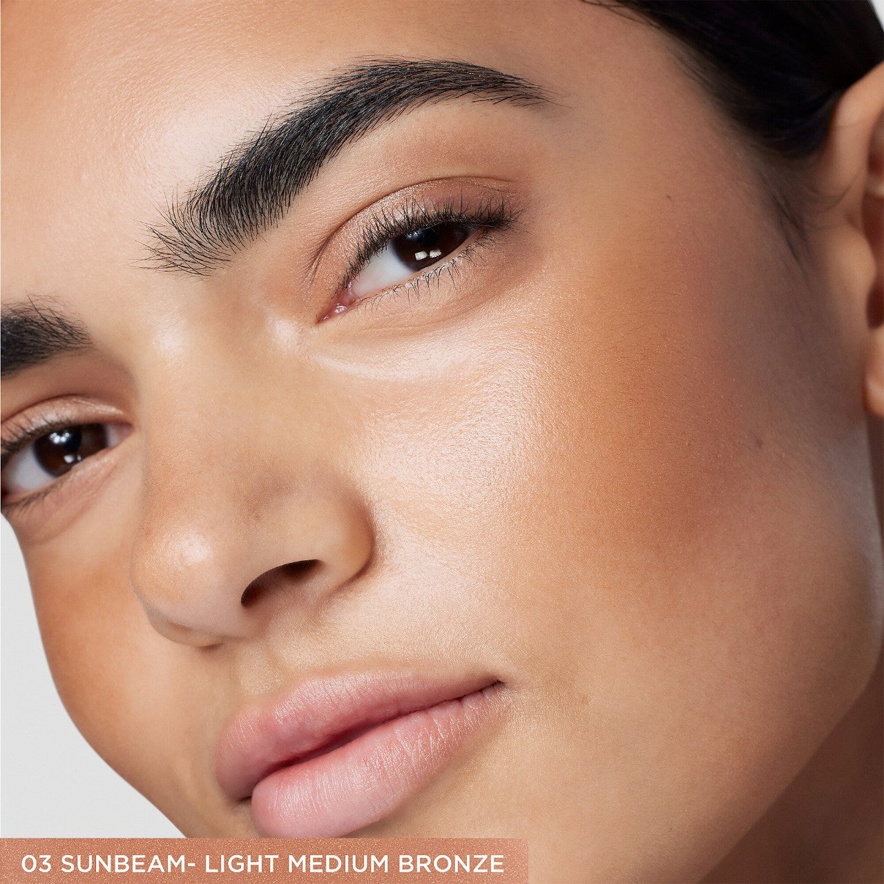 *PREORDEN: Tinted Moisturizer Sheer Cream Bronzer - Laura Mercier / Tinta bronceadora