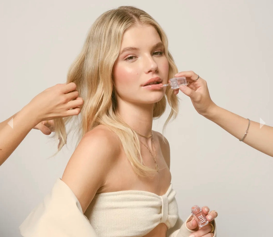 *PREORDEN: Lip Plumping Oil - Beaubble x Ellie / Tratamiento labial con color