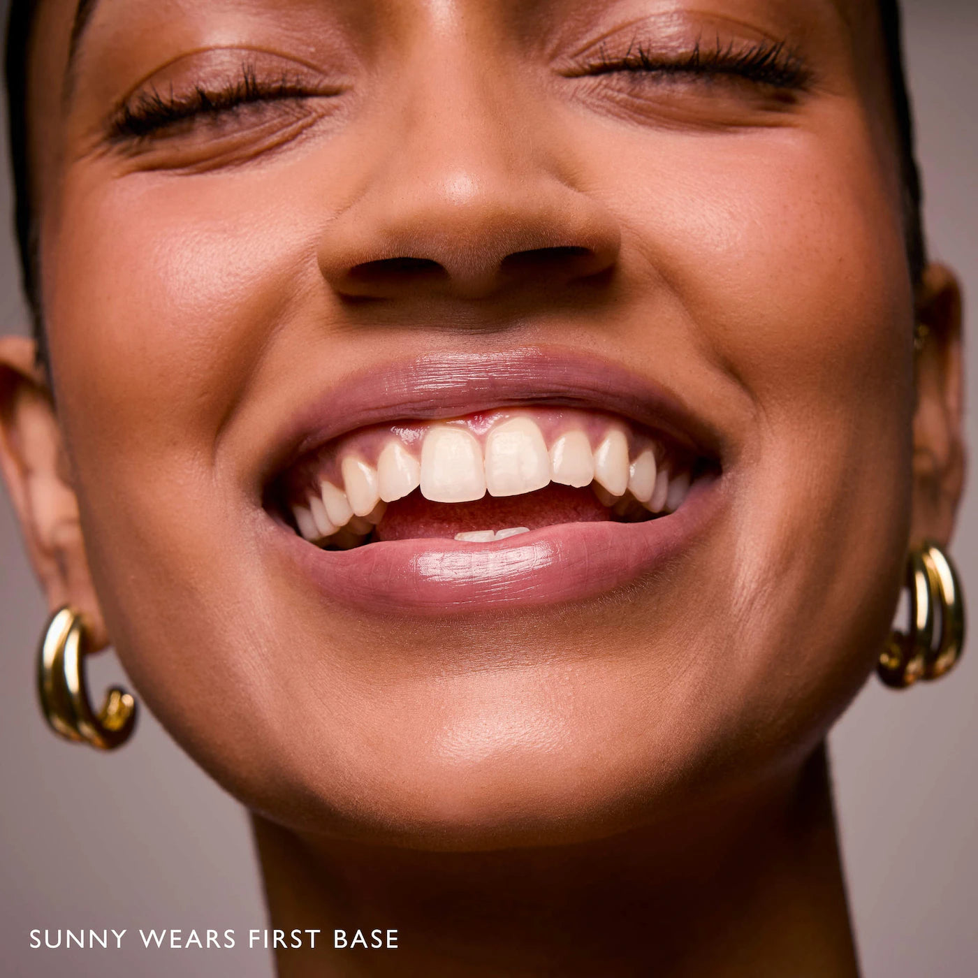 *PREORDEN: Lip Ciggy Hydrating Lipstick Balm - m.ph by Mary Phillips / Labial nutritivo