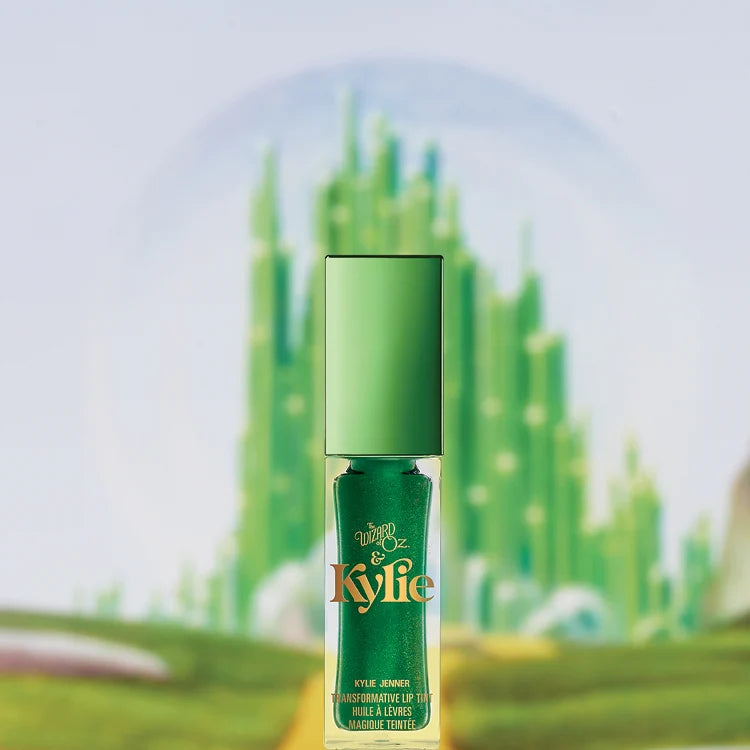 Wizard Of Oz Transformative Lip Tint - Kylie Cosmetics / Tinta para labios que cambia de color.