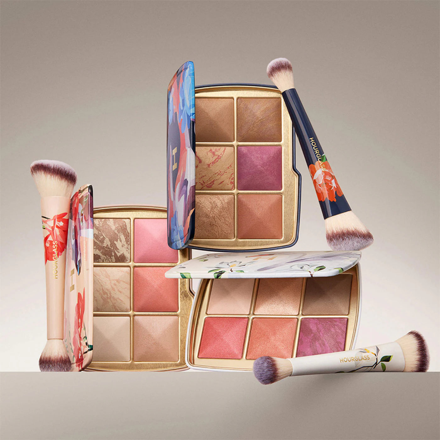 *PREORDEN: Ambient Lighting Edit Unlocked Palette - Hourglass / Paleta Edición Limitada 2025