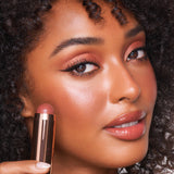Beach Stick - Charlotte Tilbury / Rubor en barra de fácil aplicación