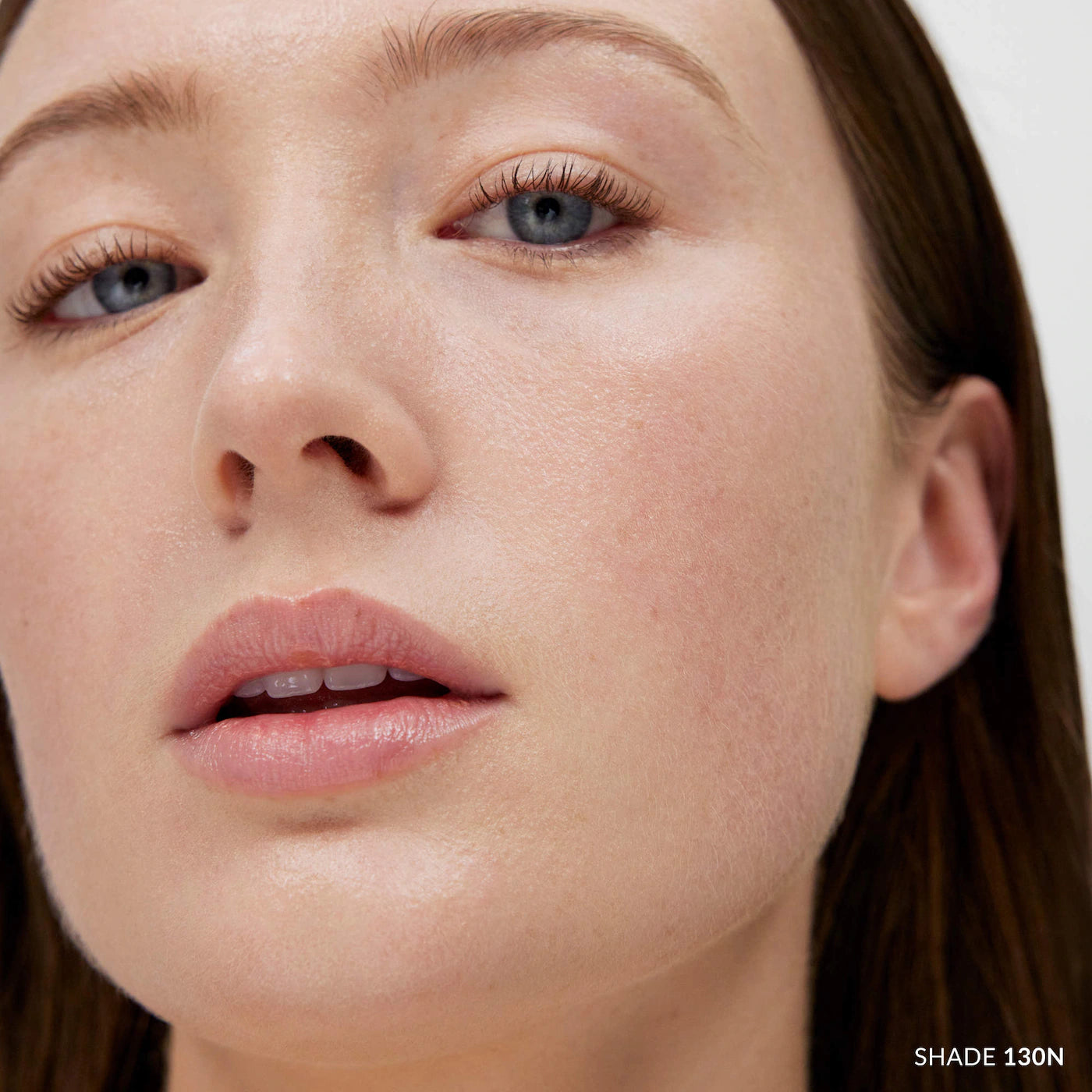 *PREORDEN: Skin Base Hydrating Gel Skin Tint with Hyaluronic Acid - Refy / Base con àcido hialuronico