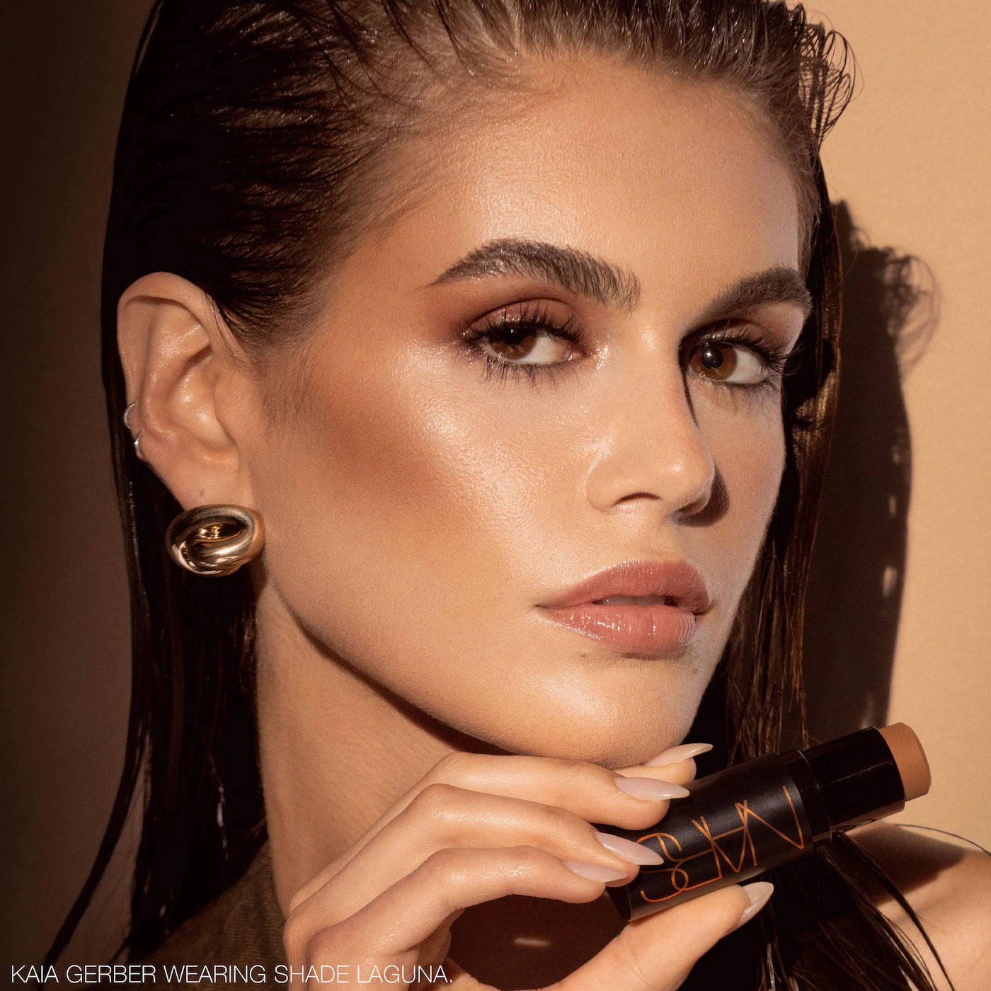 MINI The Multiple Sculpting Contour Stick - NARS / Contorno cremoso