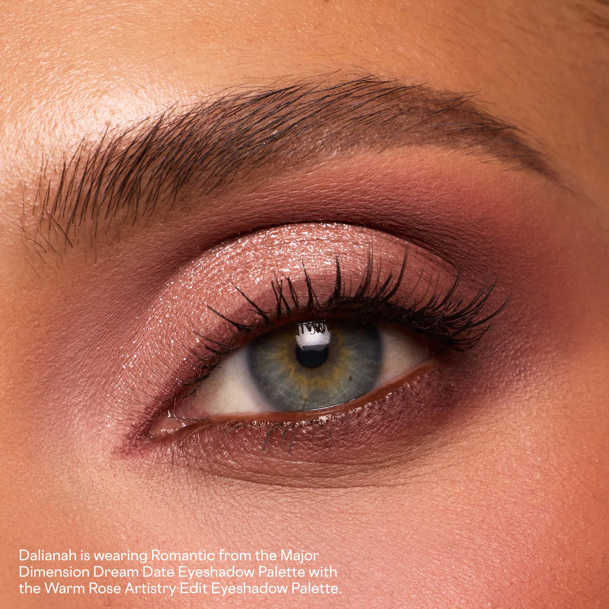 *PREORDEN: Major Dimension Dream Date Essential Artistry Edit Eyeshadow Palette - PATRICK TA / Sombras para ojos
