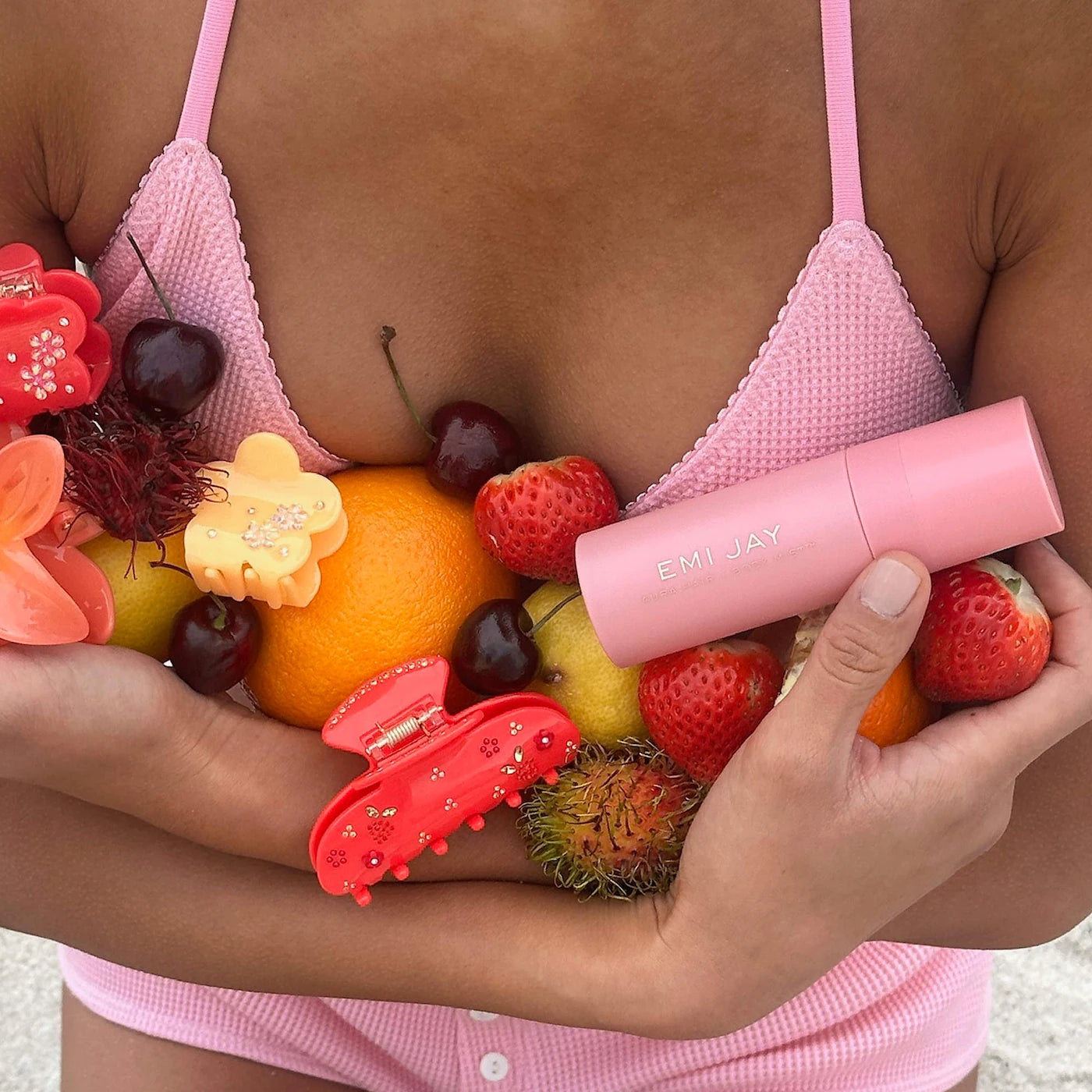 *PREORDEN: Aura Hair & Body Fragrance Mist in Lychee Baby with Lychee, Cherry, & Vanilla - Emi Jay / Fragancia para cabello para bebès