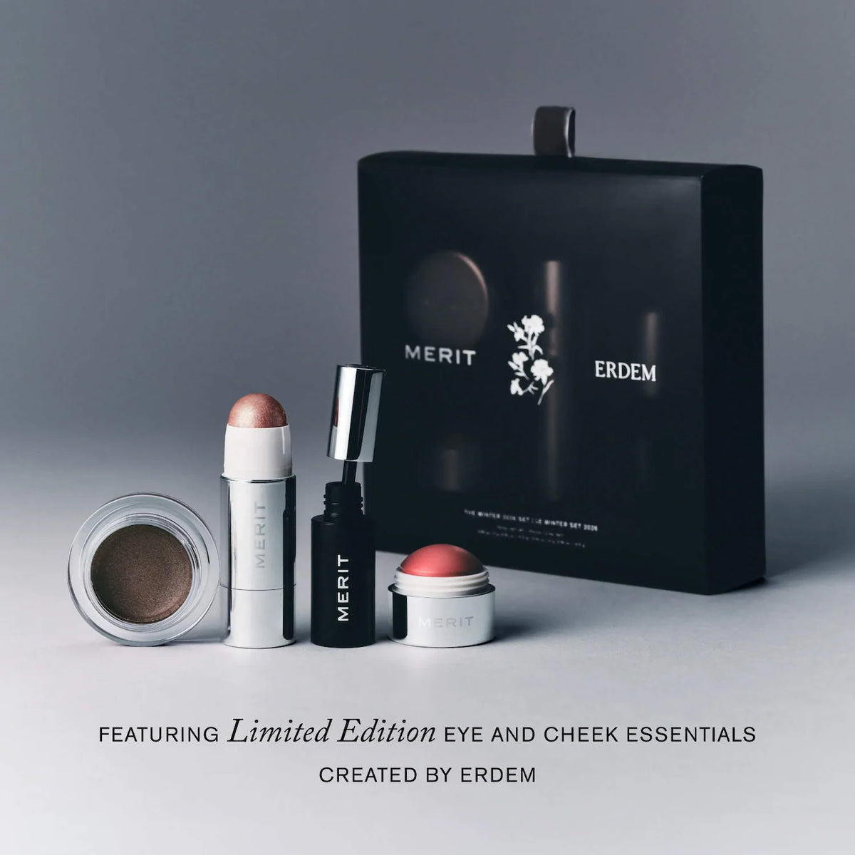 *PREORDEN: AIRBRUSH FLAWLESS BLUSH BLUR - MERIT / Set de maquillaje