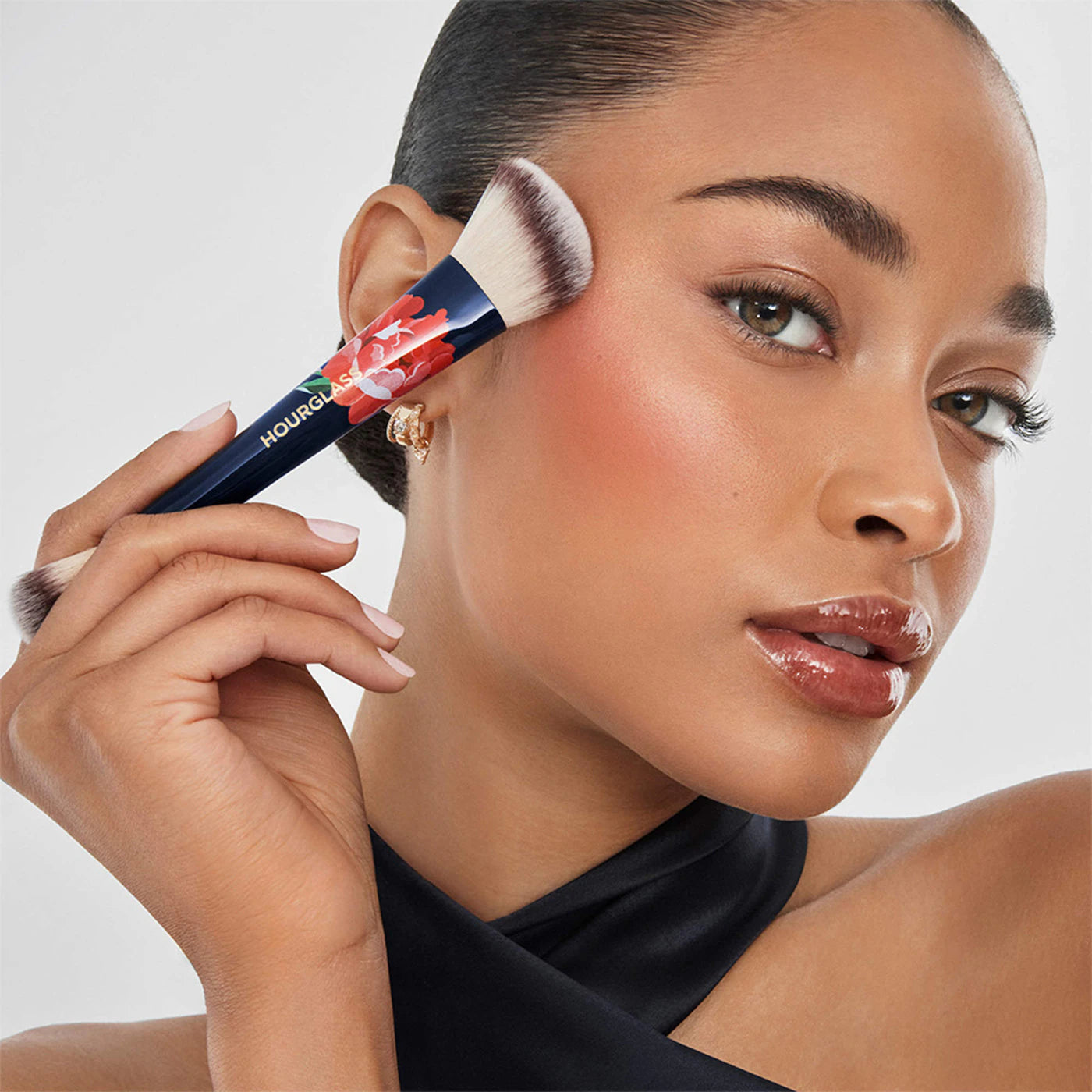 *PREORDEN: Ambient Lighting Edit Brush II - Hourglass / Brocha Edición Limitada 2025