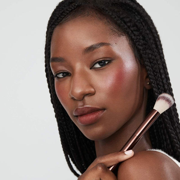 *PREORDEN: No. 15 Blush Brush - Hourglass / Brocha para rubor