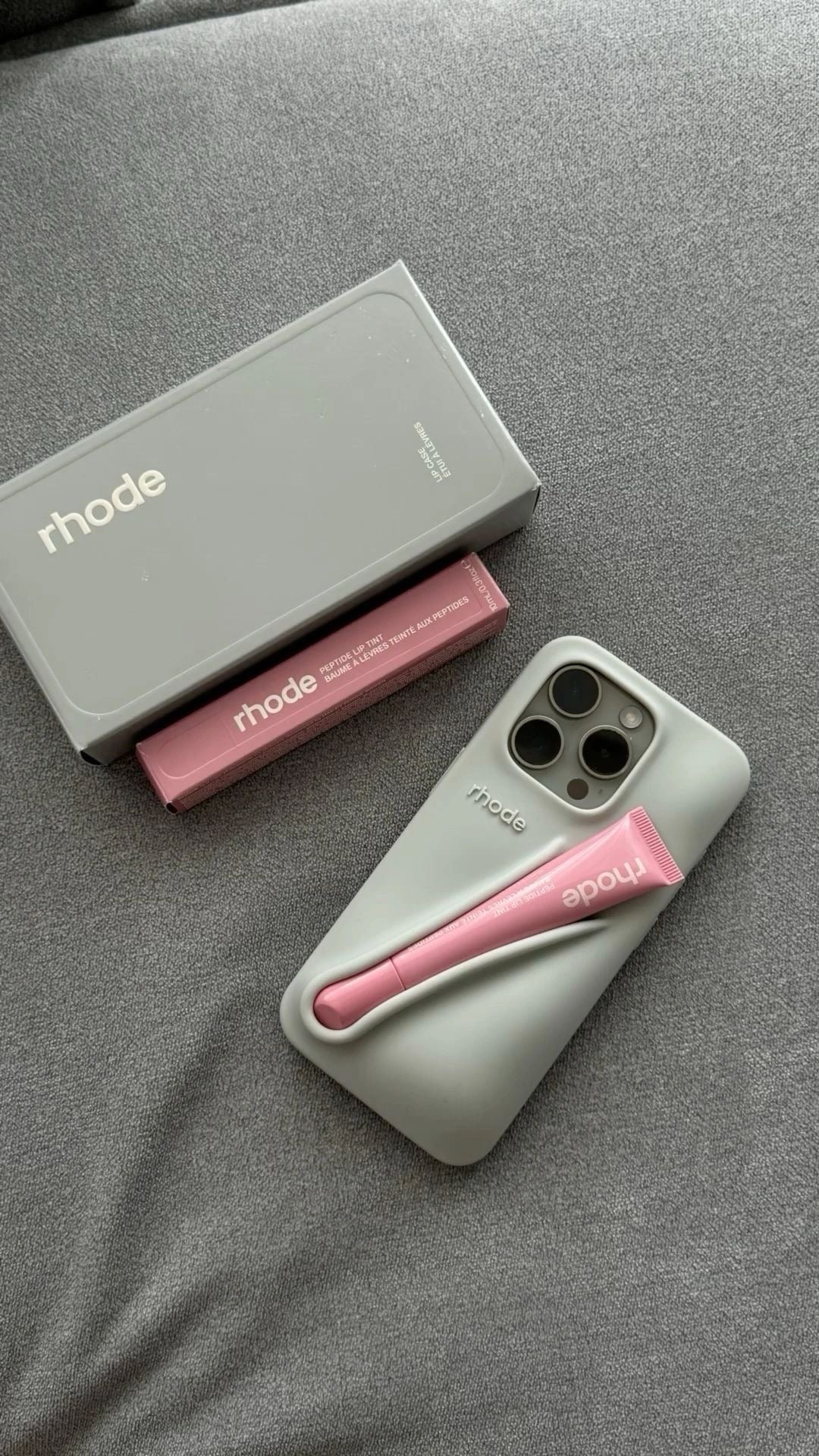 lip case 15 PRO / funda de celular para el labial