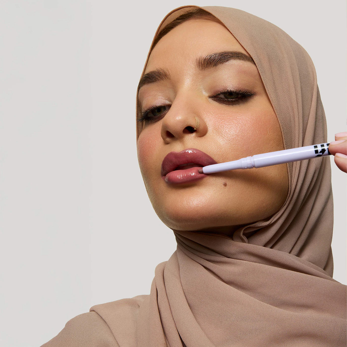*PREORDEN: Lassi Lips Staining Lip Liner - Kulfi / Làpiz delineador de labios