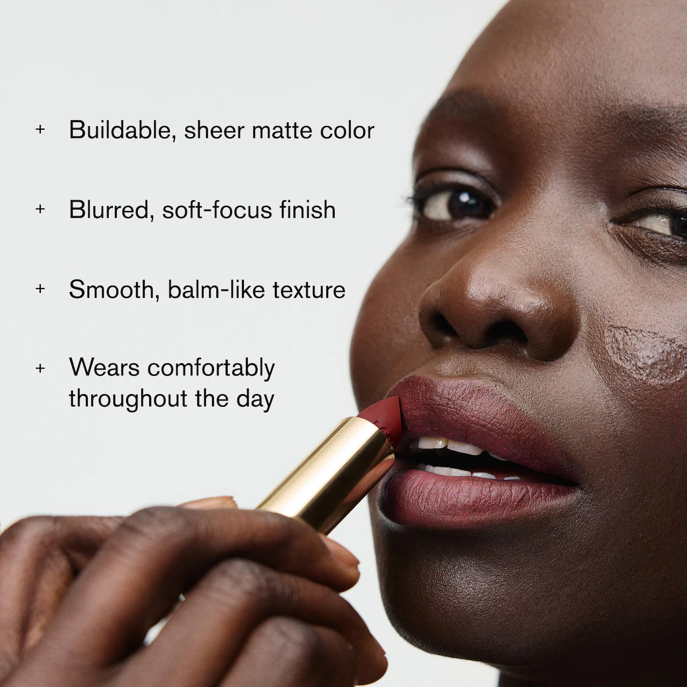 *PREORDEN: Signature Lip Lightweight Lip Blush - MERIT / Labial ligero y difuminado mate