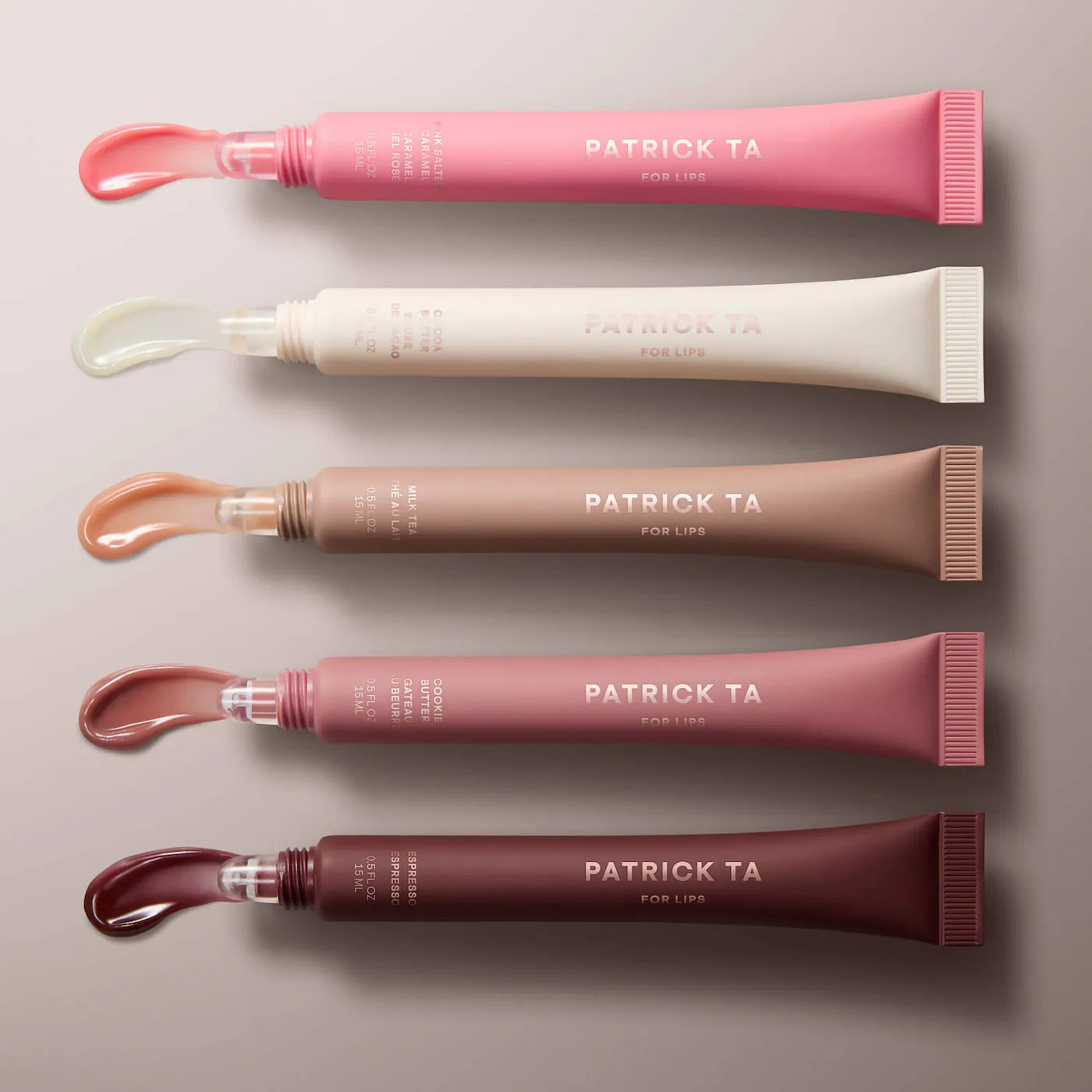*PREORDEN: Major Moisture Smoothing and Hydrating Tinted Lip Balm with Vitamin E - Patrick Ta / Bálsamo hidratante