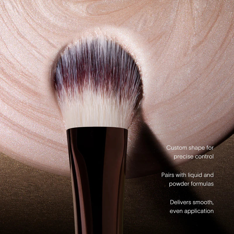 *PREORDEN: No. 16 Highlighter Brush - Hourglass / Brocha para iluminador