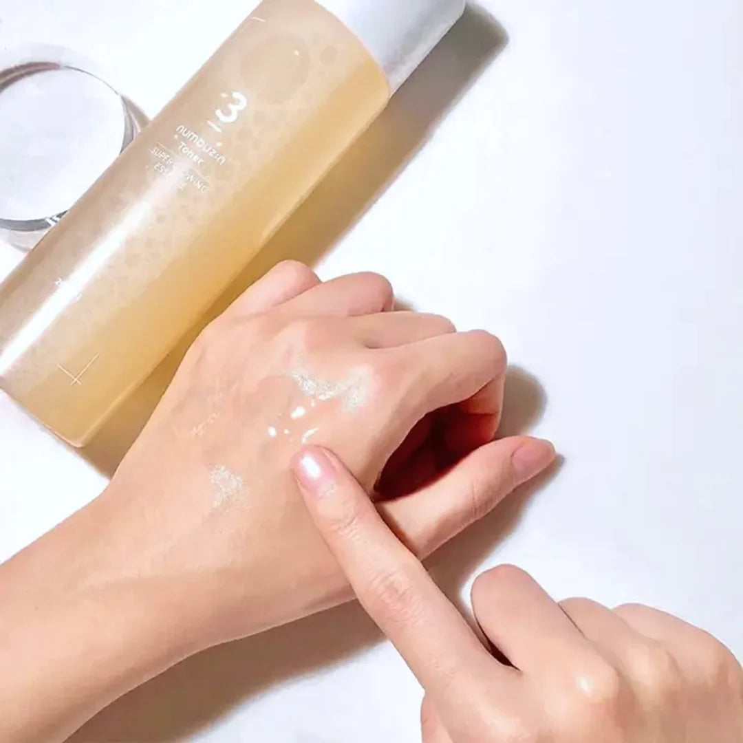 No. 3 Super Glowing Essence Toner - numbuzin / Tónico iluminador e hidratante