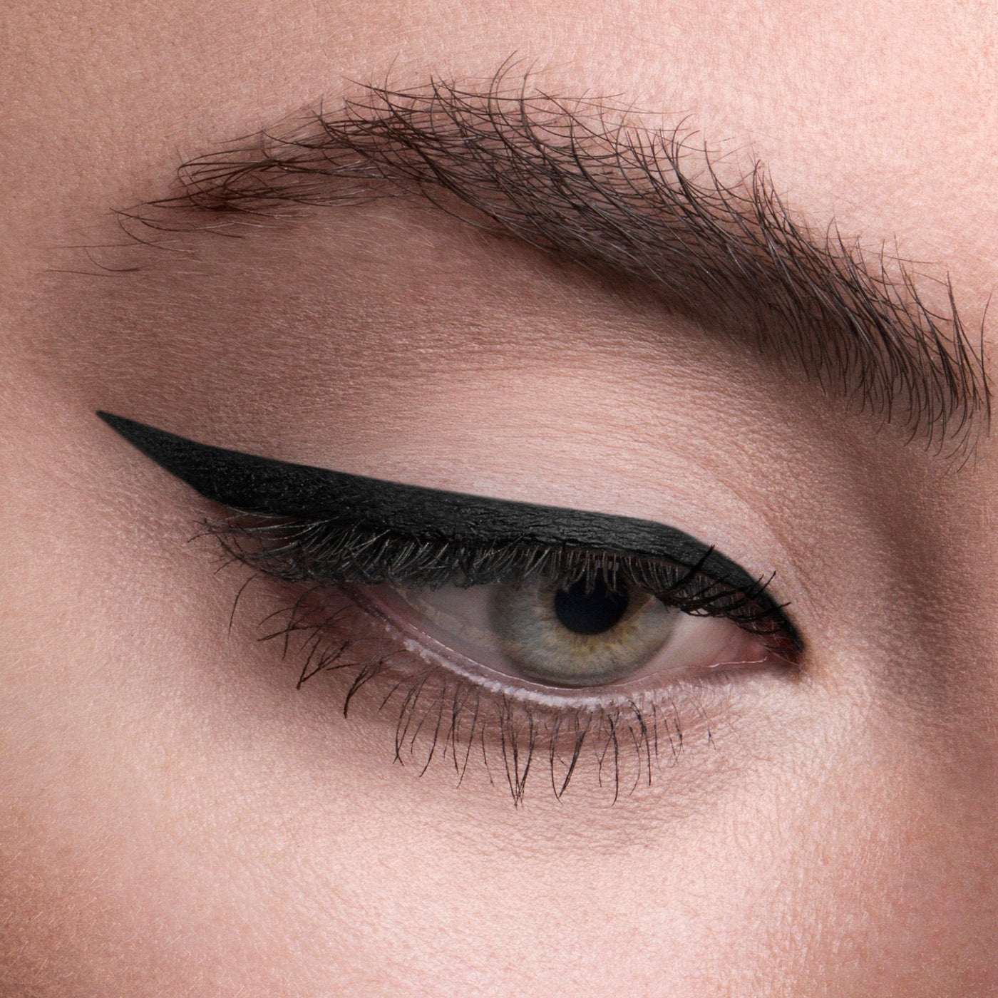 *PREORDEN: 1.5MM Mechanical Gel Eye Liner - Hourglass / Delineador de ojos 1.5mm