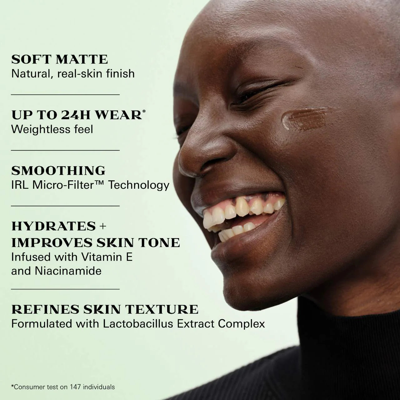 *PREORDEN: Reveal Skin-Optimizing Refillable Soft Matte Foundation - Prada / Base de maquillaje matte