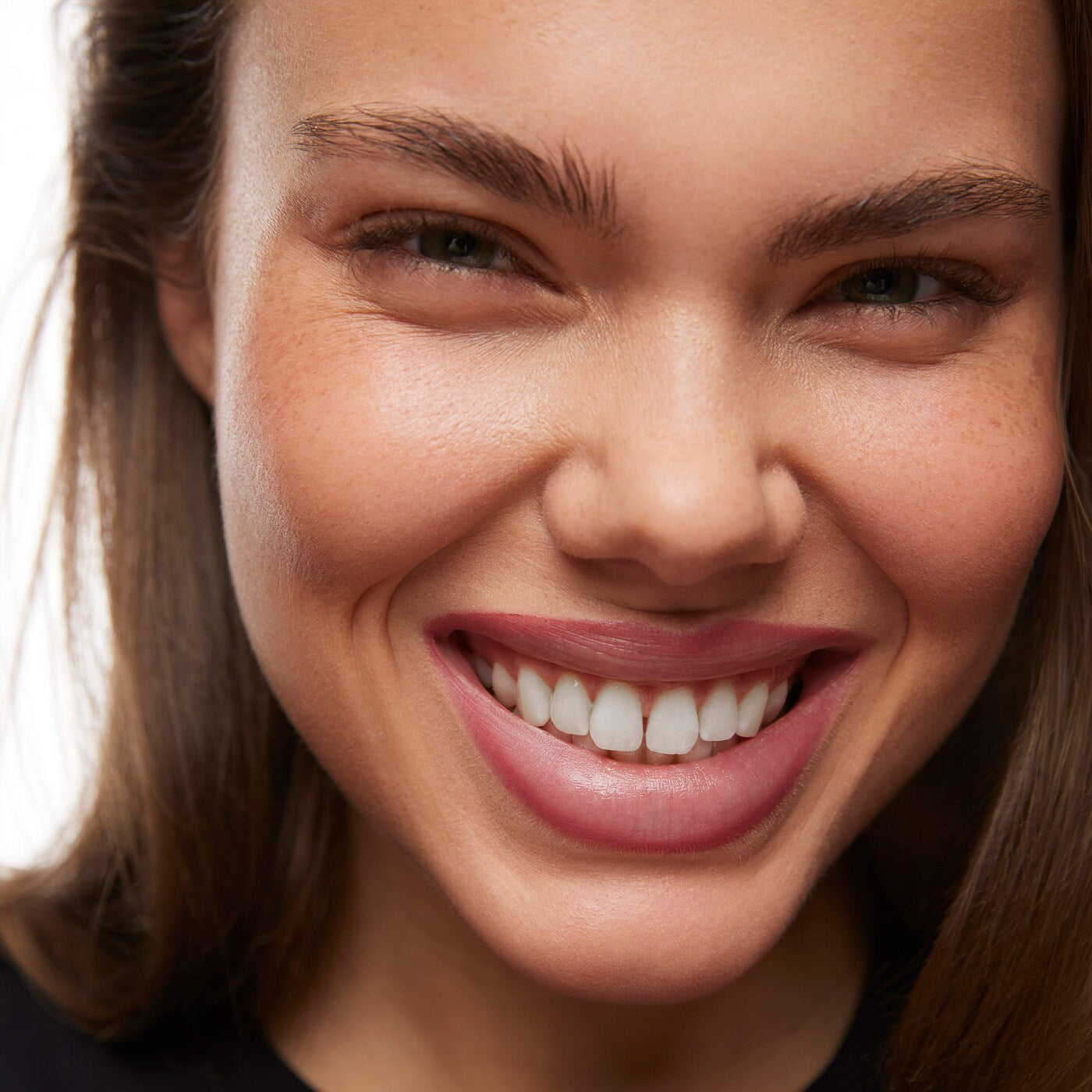 *PREORDEN: 360 Contour Long-wearing Transfer-proof Lip Liner - Wonderskin / Delineador de labios de larga duraciòn