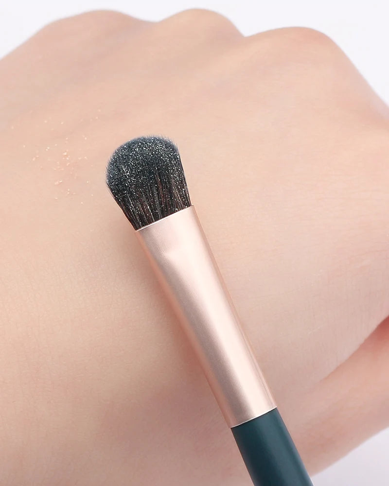 Soft Blooming Eyeshadow Brush - Florasis / Brocha para sombra