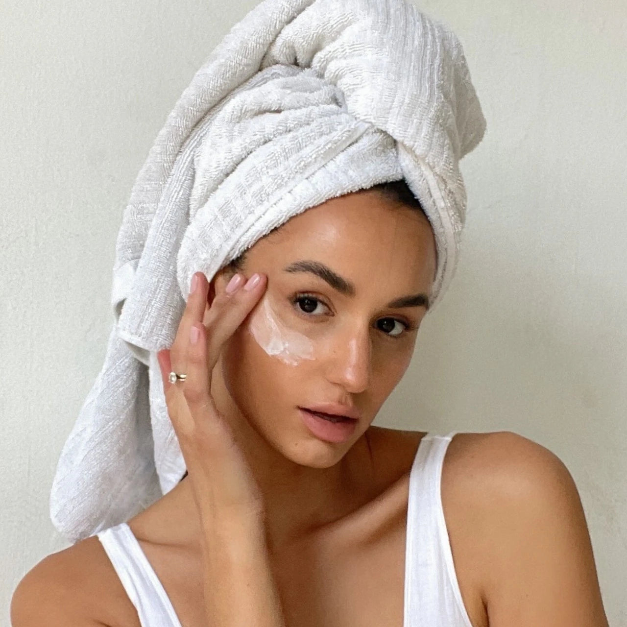Jet Lag Mask + Moisturizer / Mascarilla hidratante y calmante