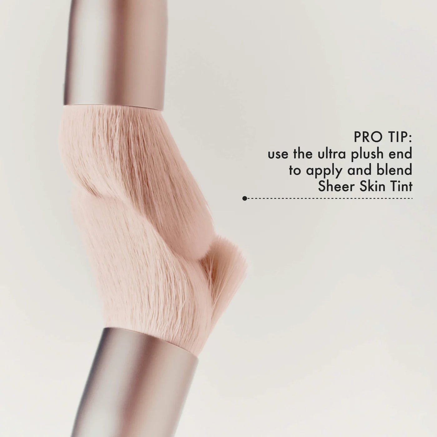 *PREORDEN: The Blush Brush / Brocha para rubor en crema