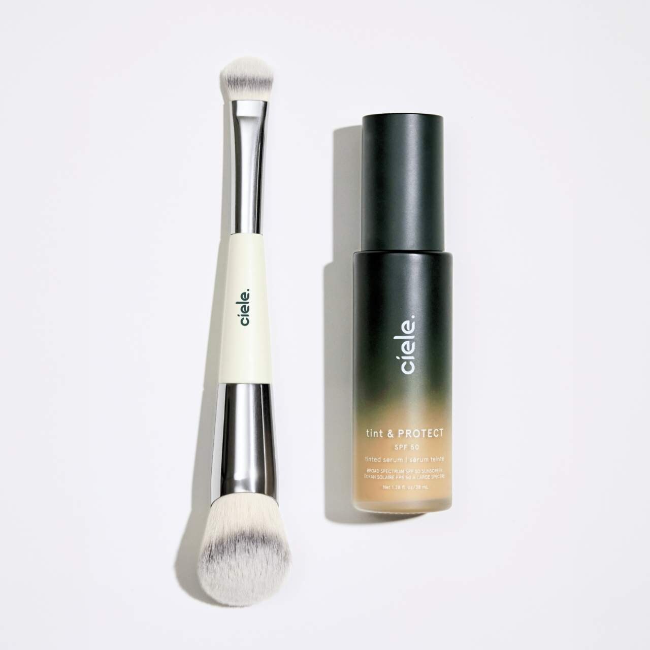 *PREORDEN: Dual-Ended Complexion Brush - ciele / Brocha de doble punta para el rostro