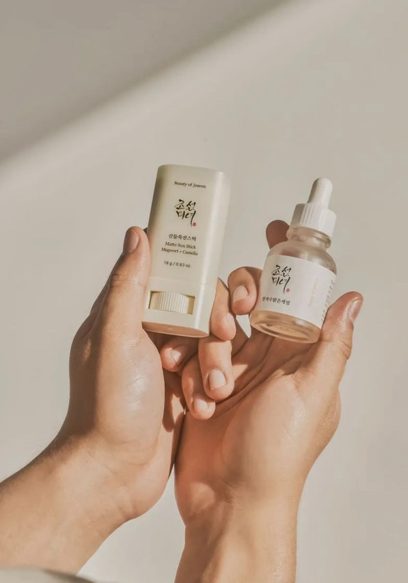 Glow + Sun Set - Beauty of Joseon / Serum para piel pigmentada y SPF control de sebo en barra