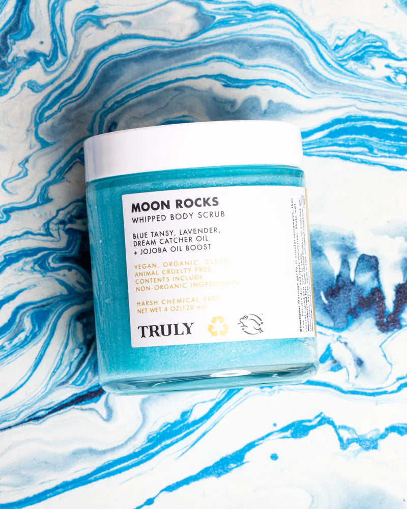 Moon Rocks Whipped Body Scrub - Truly / Exfoliante corporal reductor de rojeces