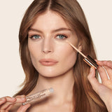 *PREORDEN: Beautiful Skin Radiant Concealer - Charlotte Tilbury / Corrector, ilumina, oculta e hidrata.